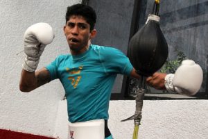 Rey Vargas planning 'clear victory' against Azat Hovhannisyan on May 12