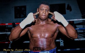 Luis Ortiz Destroys Cojanu With Devastating Left in Two