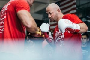 Adam Kownacki outslugs, outpoints Charles Martin in Brooklyn crowd-pleaser