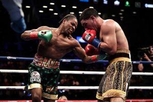 Porter beats Garcia, takes WBC title