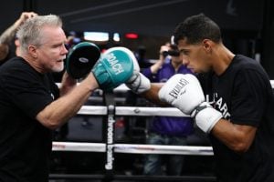 Freddie Roach Believes Alberto Machado Has Greatly Improved