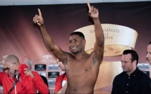 Yunier Dorticos Goes Twelve, Beats Tough Masternak in WBSS