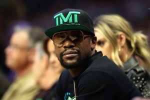 Mayweather crushes Nasukawa in one round