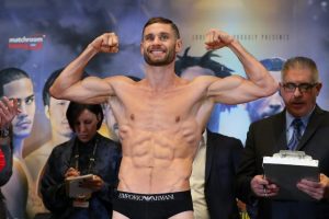 Chris Algieri Holds Off Late Rally, Outpoints Danny Gonzalez