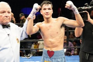 Brandon Figueroa eyes 'body shot' stoppage versus Moises Flores