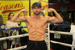 Chris Algieri Smiles: I See World Title Fights For Me This Year