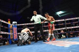 Julio Cesar Martinez KOs Andrew Selby on body shot, earns shot at WBC flyweight belt