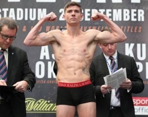 Luke Campbell Breaks Down, Stops Adrian Yung in Five