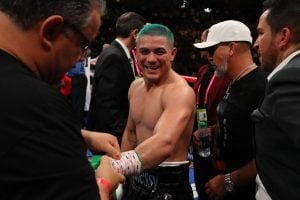 Diaz dominates Fonseca, stops him in seventh round