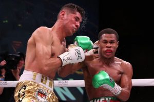 Devin Haney scores vicious seventh-round KO of Antonio Moran