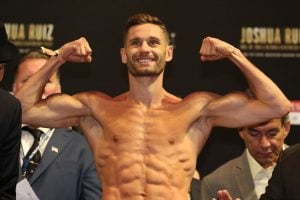 Algieri stops Coyle after eight rounds at MSG