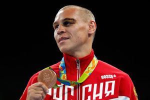 Nikitin injures bicep, pulled from Conlan rematch