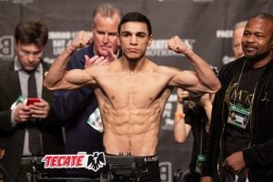 Nordine Oubaali overwhelms Arthur Villanueva, retains bantamweight belt by TKO
