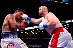 Adam Kownacki outpunches Chris Arreola to decision win in heavyweight brawl