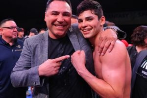 Garcia signs “lucrative” deal with Golden Boy, faces Duno in Canelo-Kovalev co-feature