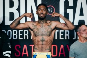 Robert Easter Arrives at 140, Beats Granados in Fireworks Fight