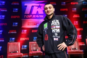 David Avenesyan Crushes Jose Del Rio in One, Retains EBU Belt