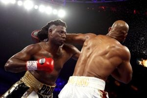 Charles Martin Blasts Out Gerald Washington in Sixth