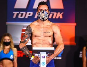 Christopher Diaz Boxes Past Jason Sanchez For Decision Win