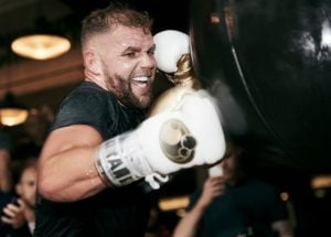 Saunders Hopes For Demetrius Andrade or Callum Smith in 2020