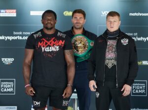 Hunter Backs Povetkin To Beat Whyte: A Knockout is Very Possible