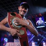 Emanuel Navarrete drops Ruben Villa twice in capturing the WBO featherweight title