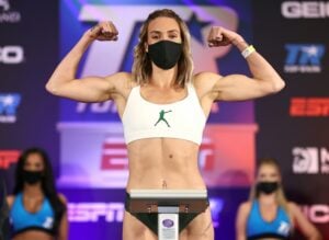 Arum: Mayer's Gonna Be A Great 'Champeen' And A Great Credit To Women's Boxing