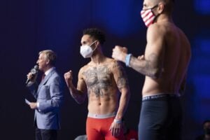 Prograis batters Heraldez for third round stoppage