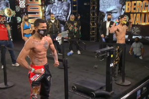 Berchelt and Valdez make weight, title fight on