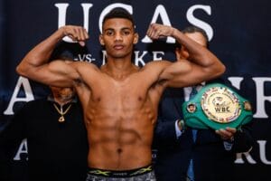 Michel Rivera Stops Anthony Mercardo in Eight Rounds