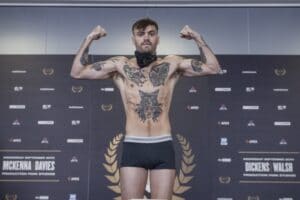 Tyrone McKenna Banks on Experience To Overcome Zhankosh Turarov