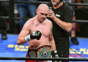 Krzysztof Glowacki seeks third world title, detects weakness in Lawrence Okolie