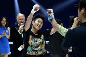 Teraji wins wide decision, retains WBC title over Hisada