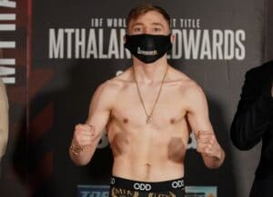 Sunny Edwards Boxes Past Moruti Mthalane For Decision, Wins IBF Title