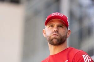 Trainer: Saunders Will Have Very Tough Time Emotionally To Recover From Canelo Loss