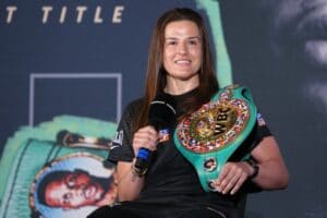 Chantelle Cameron Stops Melissa Hernandez in Five Rounds