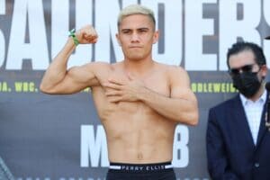 Elwin Soto Secures Controversial Stoppage of Takayama in Ninth