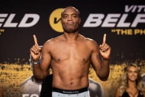 Anderson Silva Demolishes Tito Ortiz With Brutal First Round Knockout