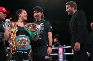 Chantelle Cameron outpoints Mary McGee, wins inaugural women’s Ring championship at 140