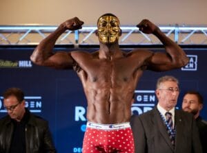 Richard Riakporhe Returns, Decisions Krzysztof Twardowski Over Eight
