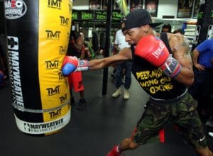 David Benavidez vs. Kyrone Davis - Undercard Information