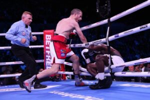 Katie Taylor outpoints game Firuza Sharipova over 10 rounds, retains undisputed lightweight title