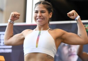 Marlen Esparza Easily Out-Boxes Anabel Ortiz, Defends WBC Flyweight Title For 1st Time