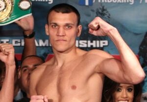 Maxim Vlasov Drops Felix Velera Three Times, Wins Decision