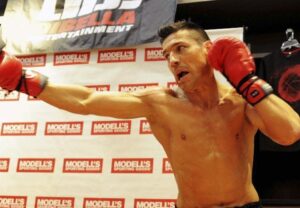 Sergio Martinez vs. Macaulay McGowan on January 27 in Madrid