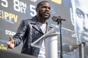 Floyd Mayweather Reacts To Logan Paul's Claim of Money Being Owed