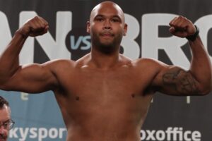 Frazer Clarke Scores Easy Stoppage Win in Pro Debut