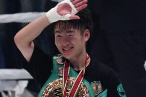 Teraji smokes Yabuki in rematch, reclaims light flyweight title