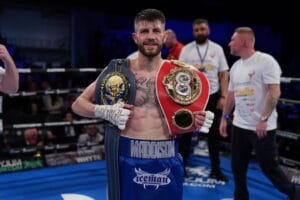 Jason Cunningham Drops Terry Le Couviour Three Times, Stops Him in Sixth