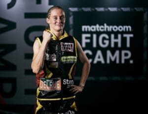 Mayweather-Moore: Delfine Persoon vs. Elhem Mekhaled Added To Card